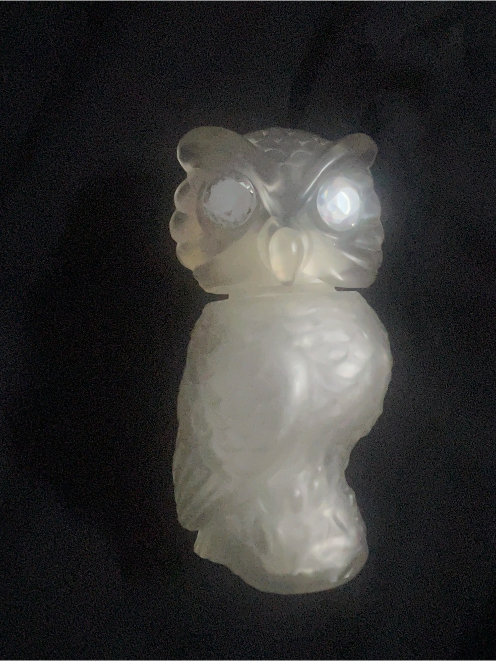 Avon Snow Owl Frosted White Glass Figurine